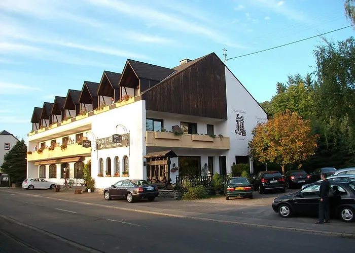 Weinhaus Liesertal فندق 3*