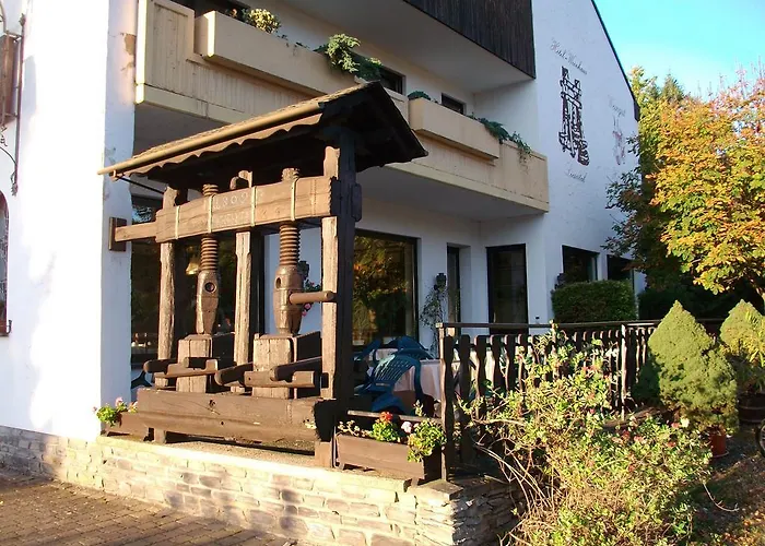 Weinhaus Liesertal 매링노비안드