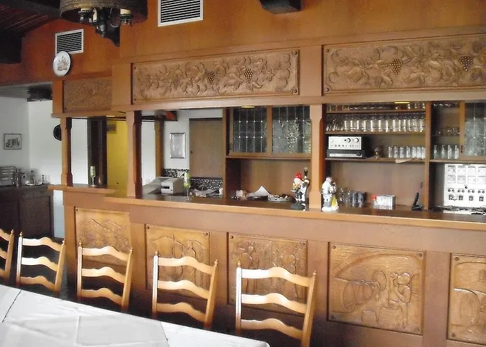 Weinhaus Liesertal 매링노비안드